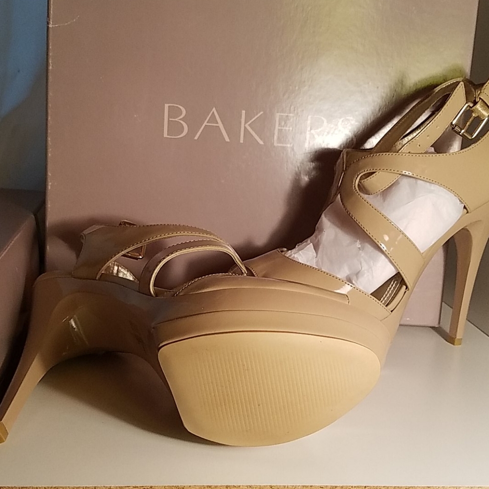 Shoes - Picture 4 of 4